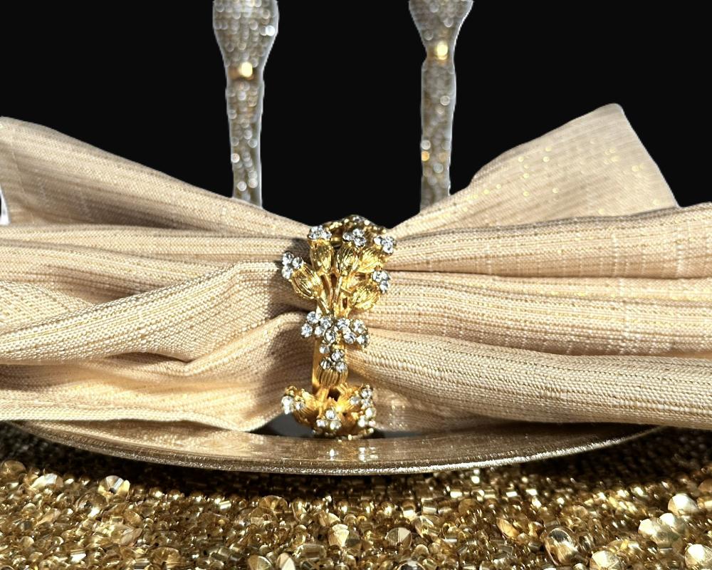 Napkin Rings & Holders